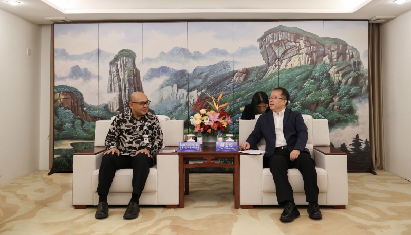 福建省海洋与渔业局和印度尼西亚中爪哇省海洋与渔业局举行交流座谈