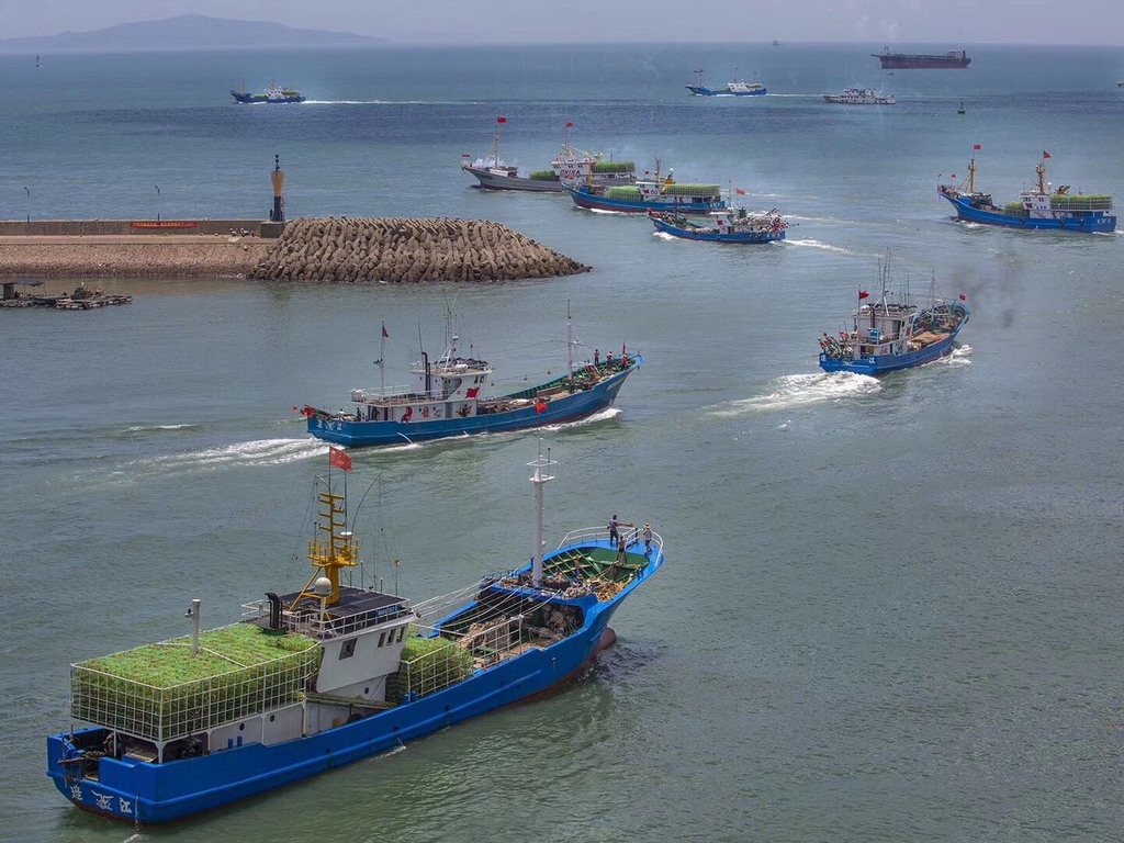 连江500多艘渔船顺利开渔